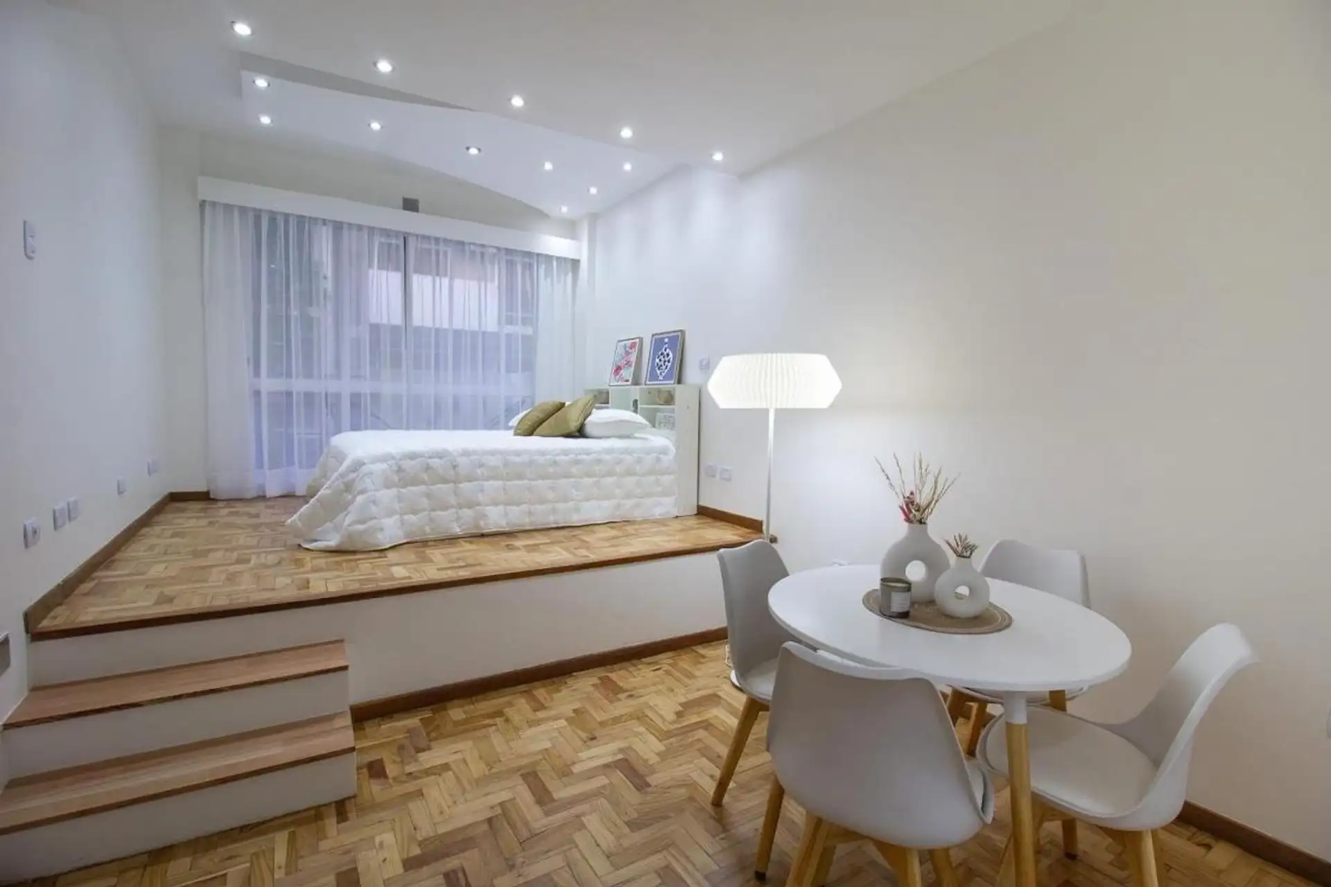 Kitnet com varanda em Colegiales