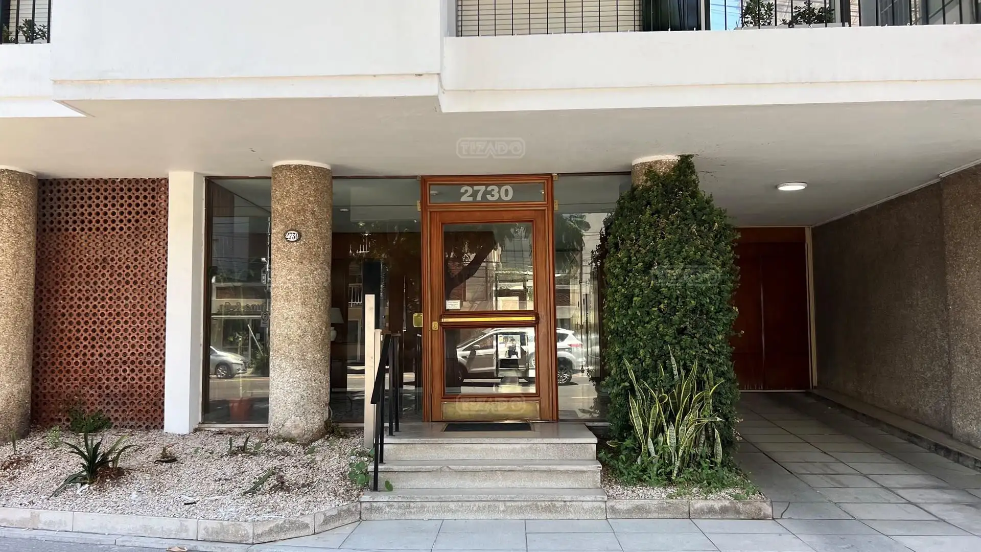 Четырёхкомнатная квартира с офисом в Olivos