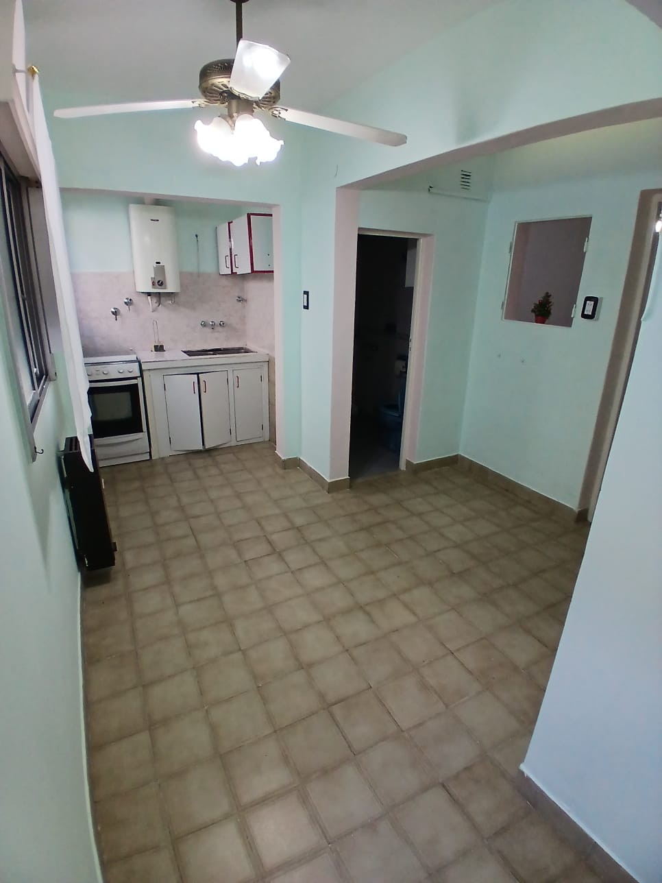 Apartamento PH de dois ambientes com 1 dormitório em Lanús