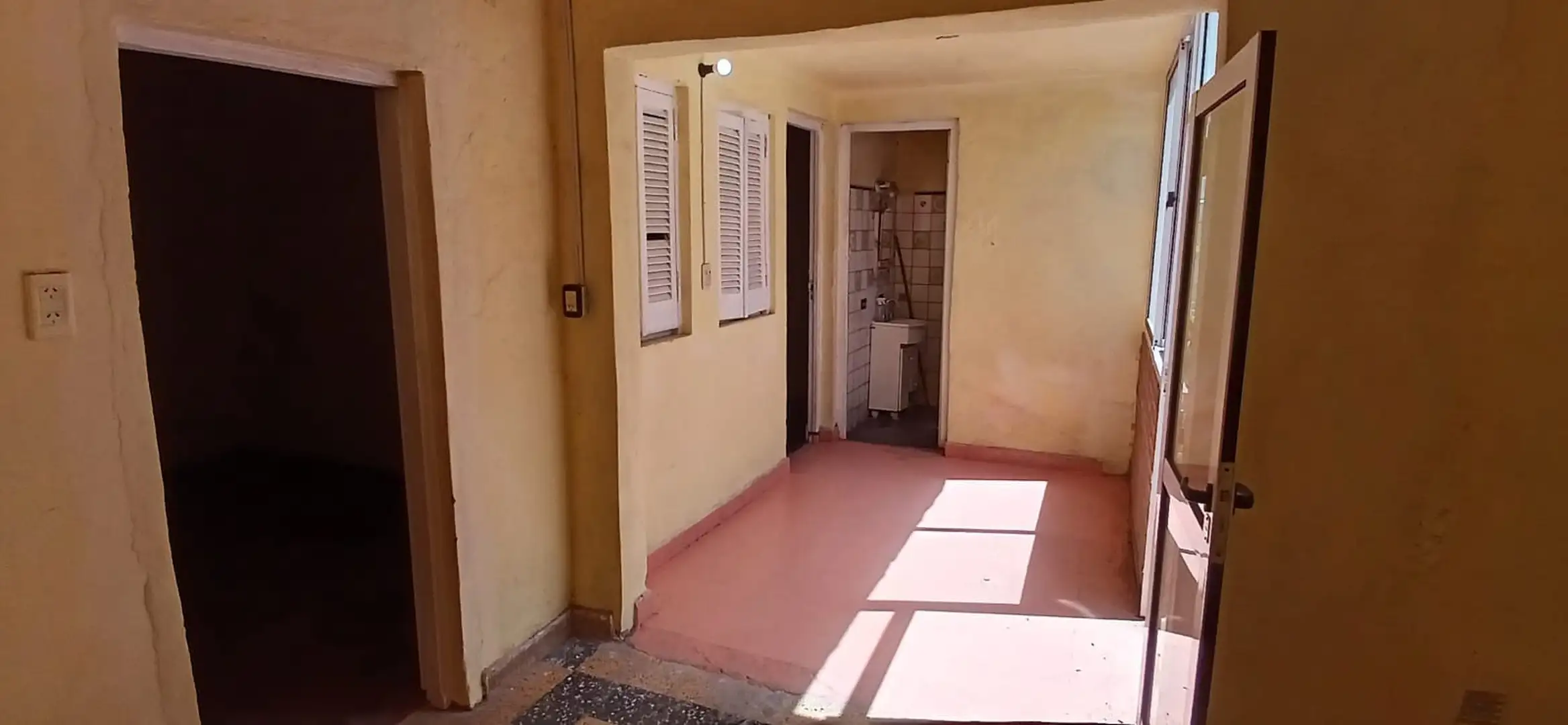 Apartamento de dois quartos em Lanús