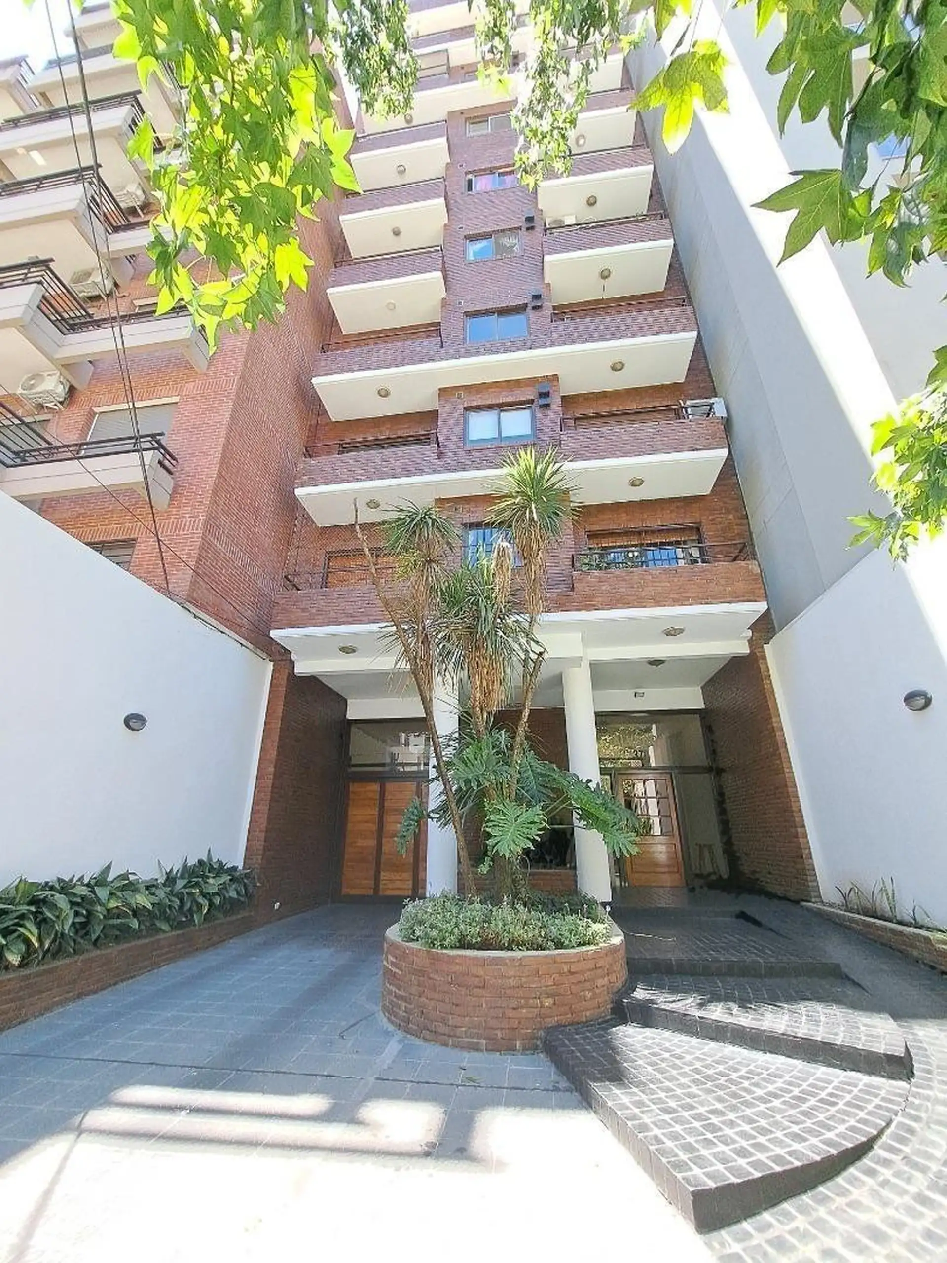 One-bedroom apartment with parking in Quilmes