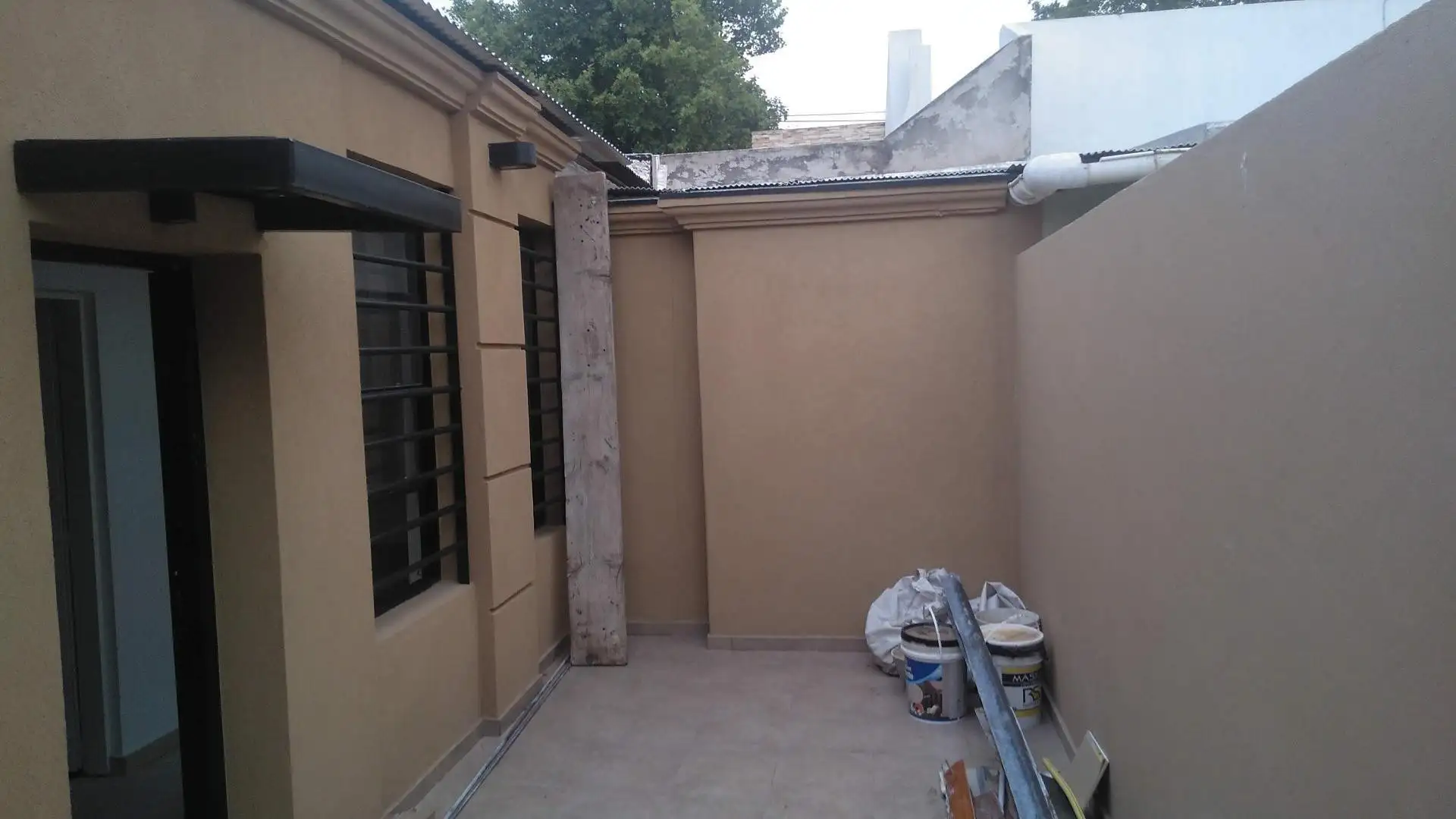 Two-room PH with patio in Lanús Este