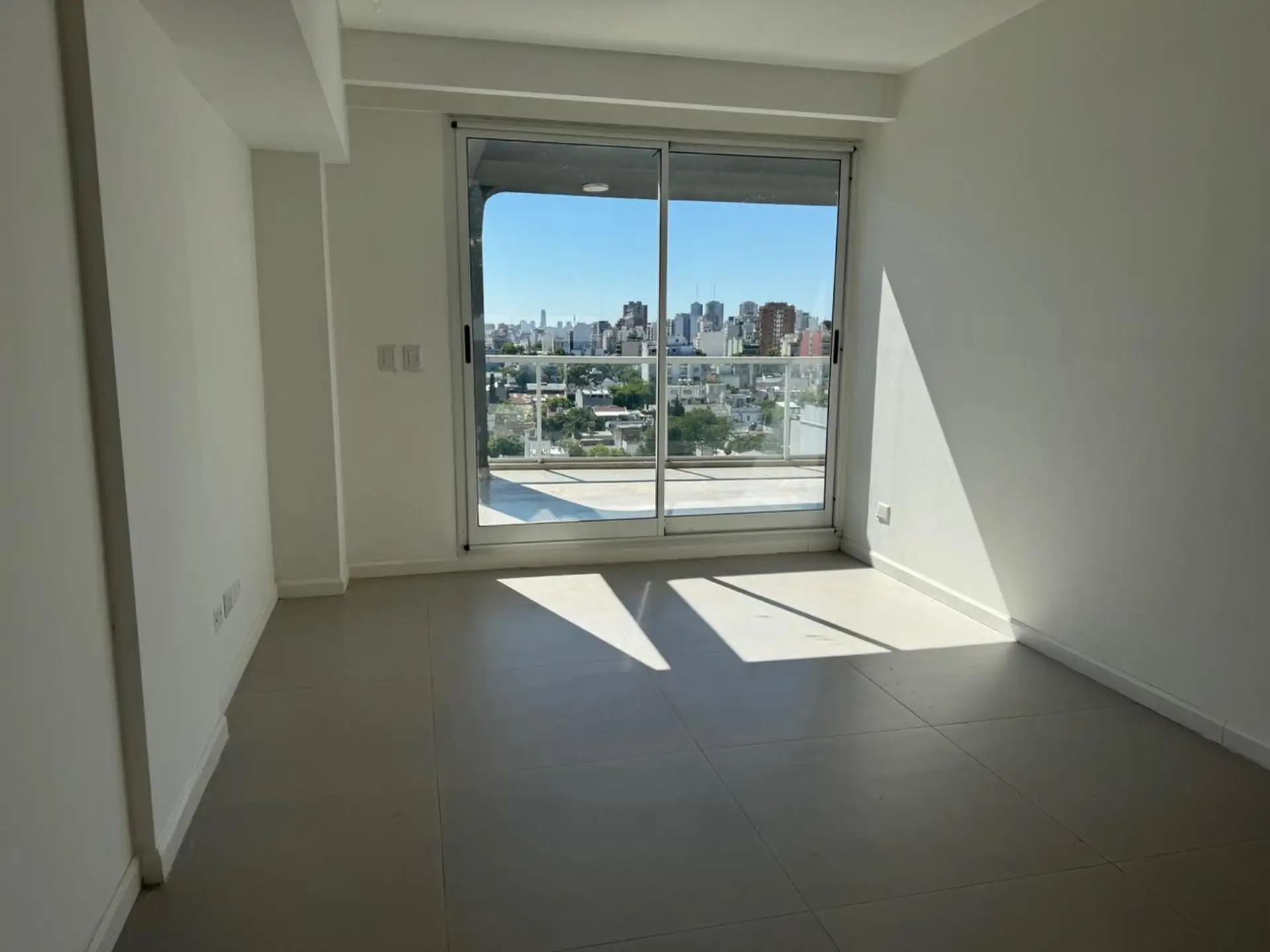 Departamento de 3 ambientes a estrenar con balcón terraza en Almagro