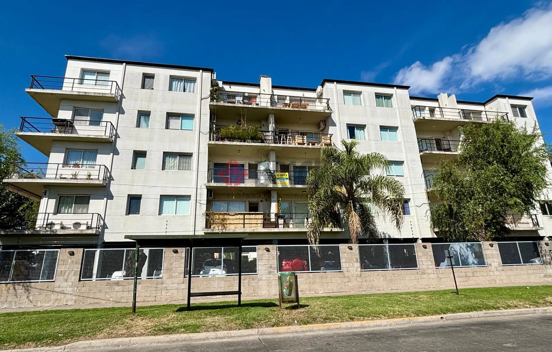 Departamento de 2 ambientes con balcón en Tigre