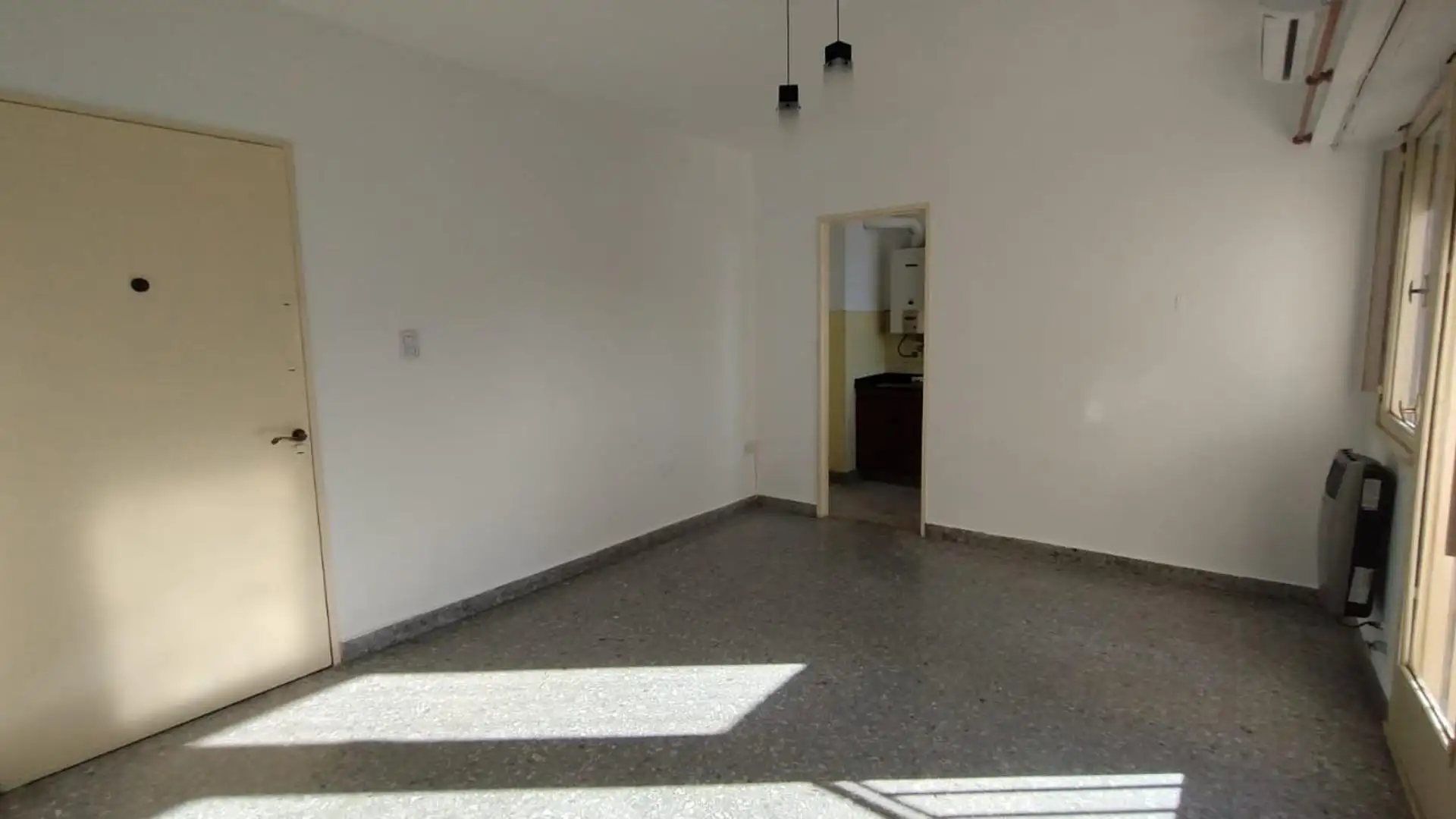 Departamento de 2 ambientes con balcón en General San Martín