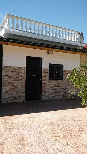 Studio apartment in Lanús Este