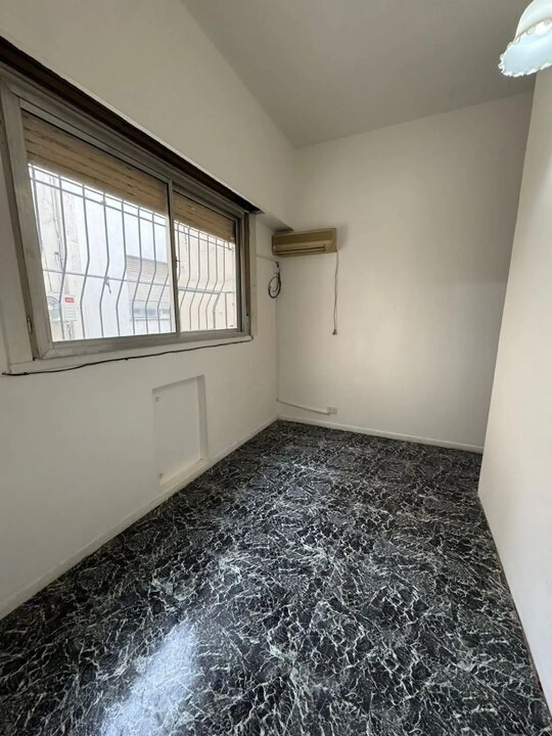 Two-bedroom apartment on the first floor in Balvanera