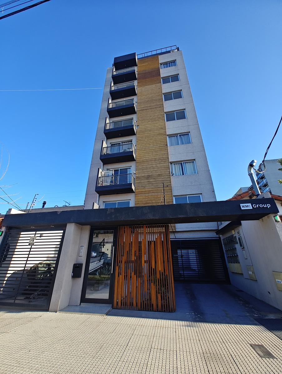 Apartamento de 2 ambientes com 1 quarto no 4º andar em Morón