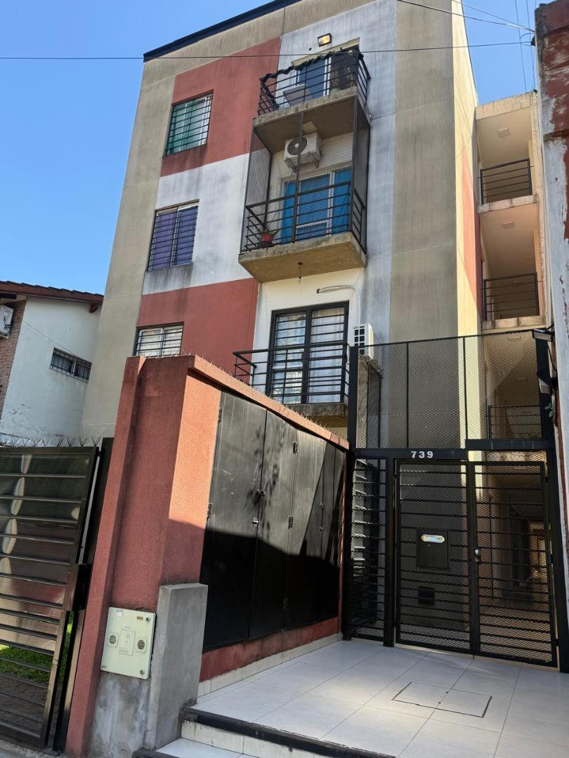Apartamento de 1 quarto para alugar em Morón