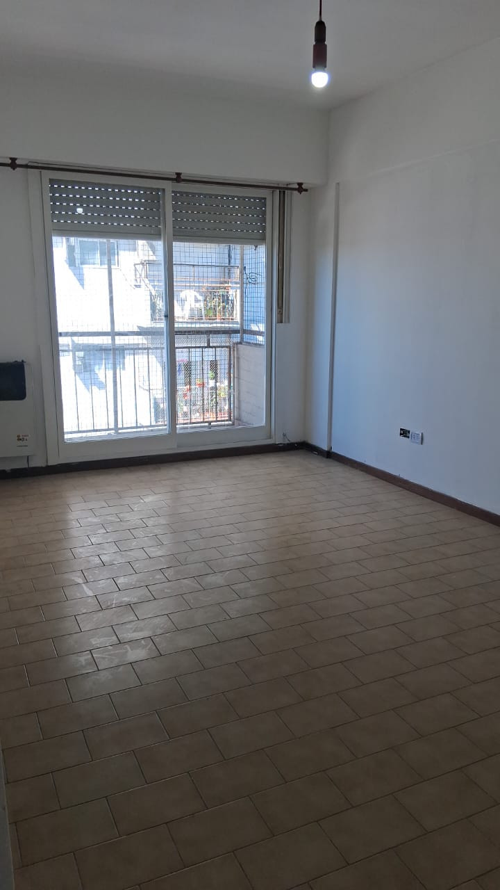 Two-room apartment for rent in Ramos Mejía, La Matanza