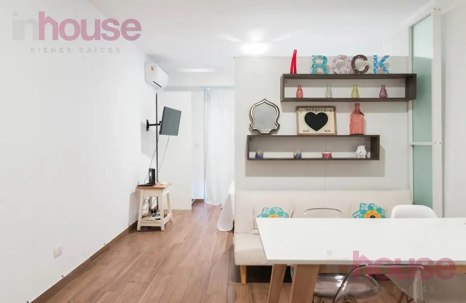 Apartamento de 1 dormitório com varanda em Palermo