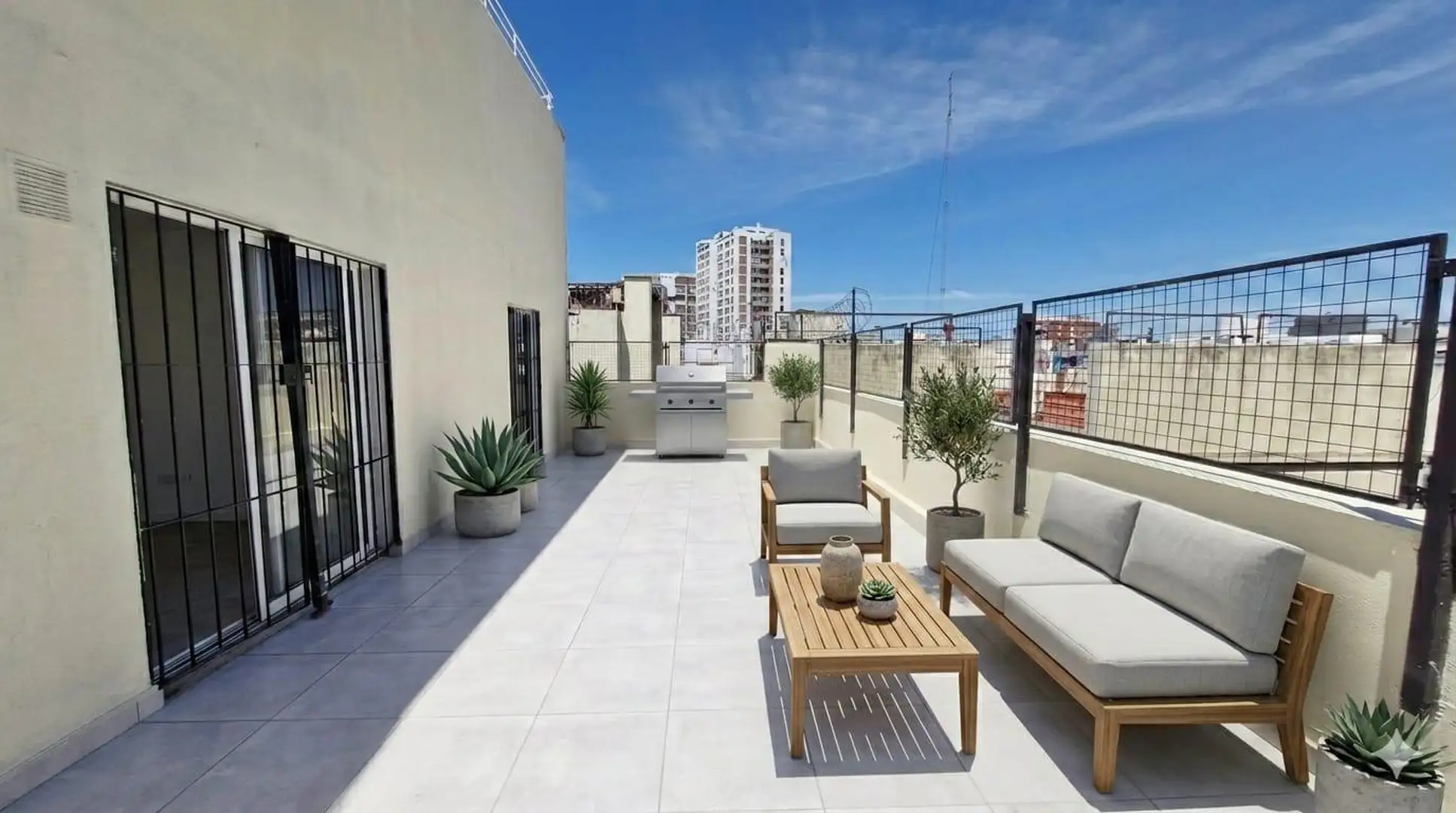 Departamento de 2 ambientes con terraza propia en Belgrano