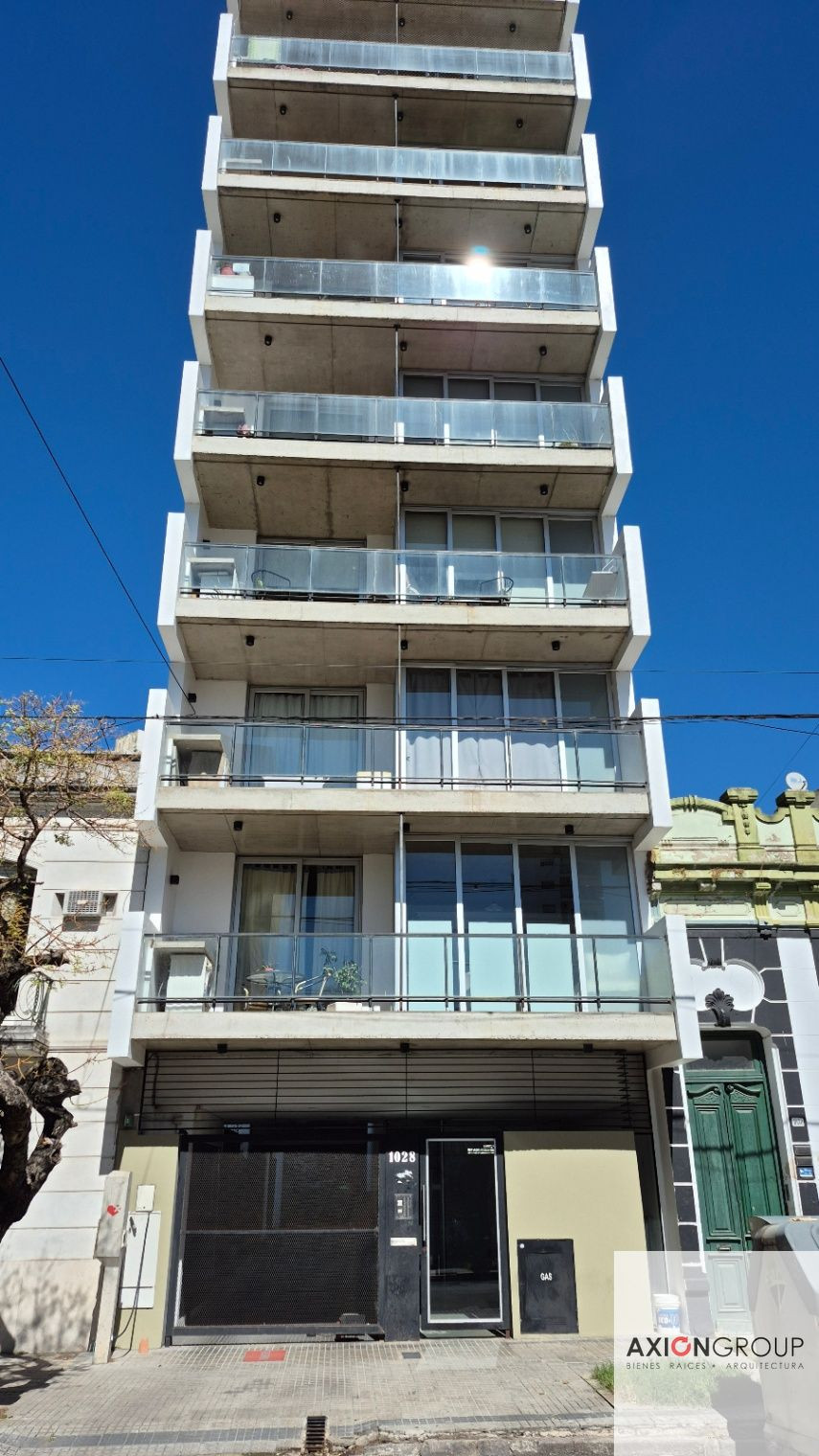 Departamento de 2 ambientes con balcón en La Plata