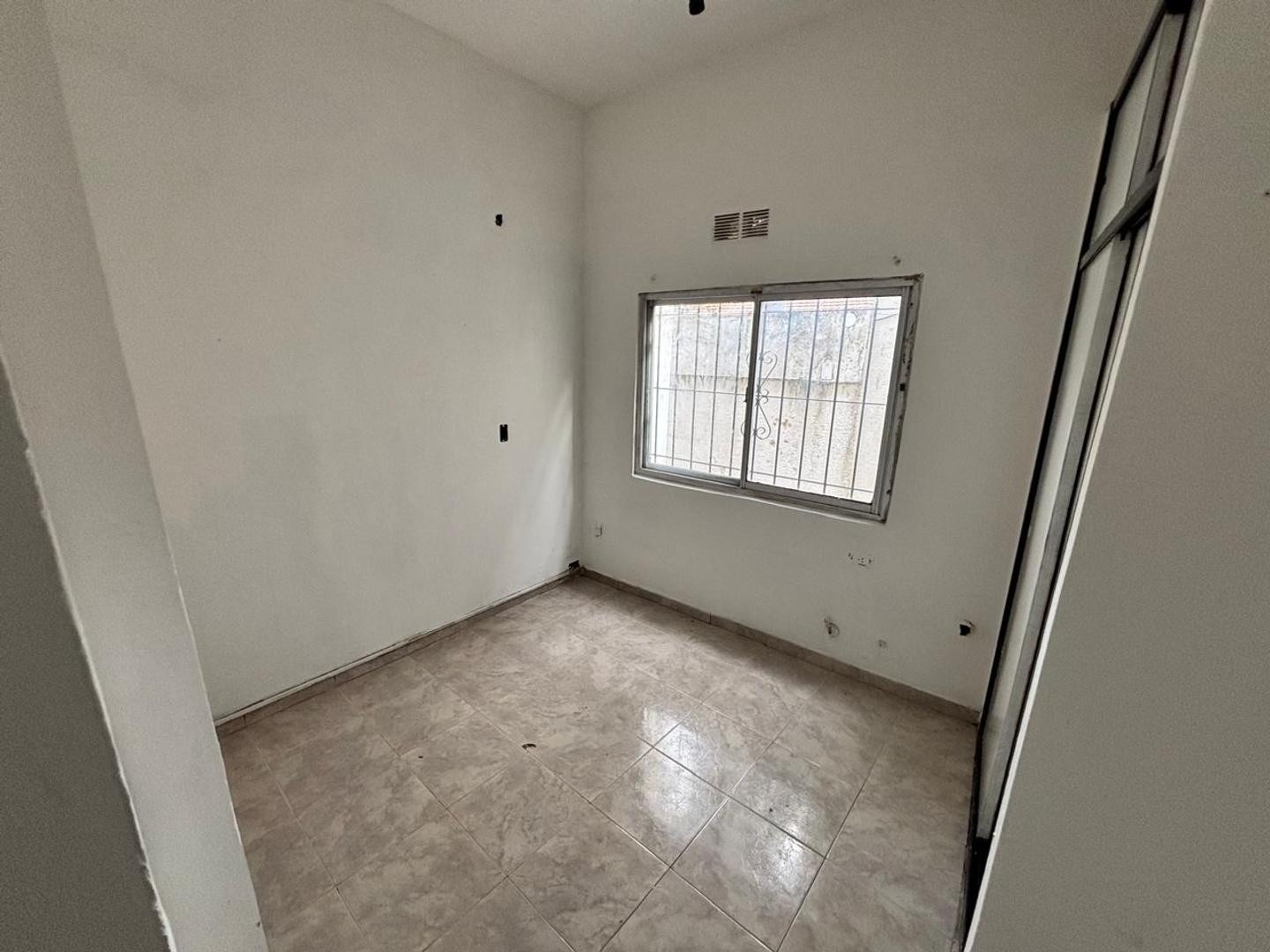 Ground-floor PH with 2 bedrooms in General San Martín