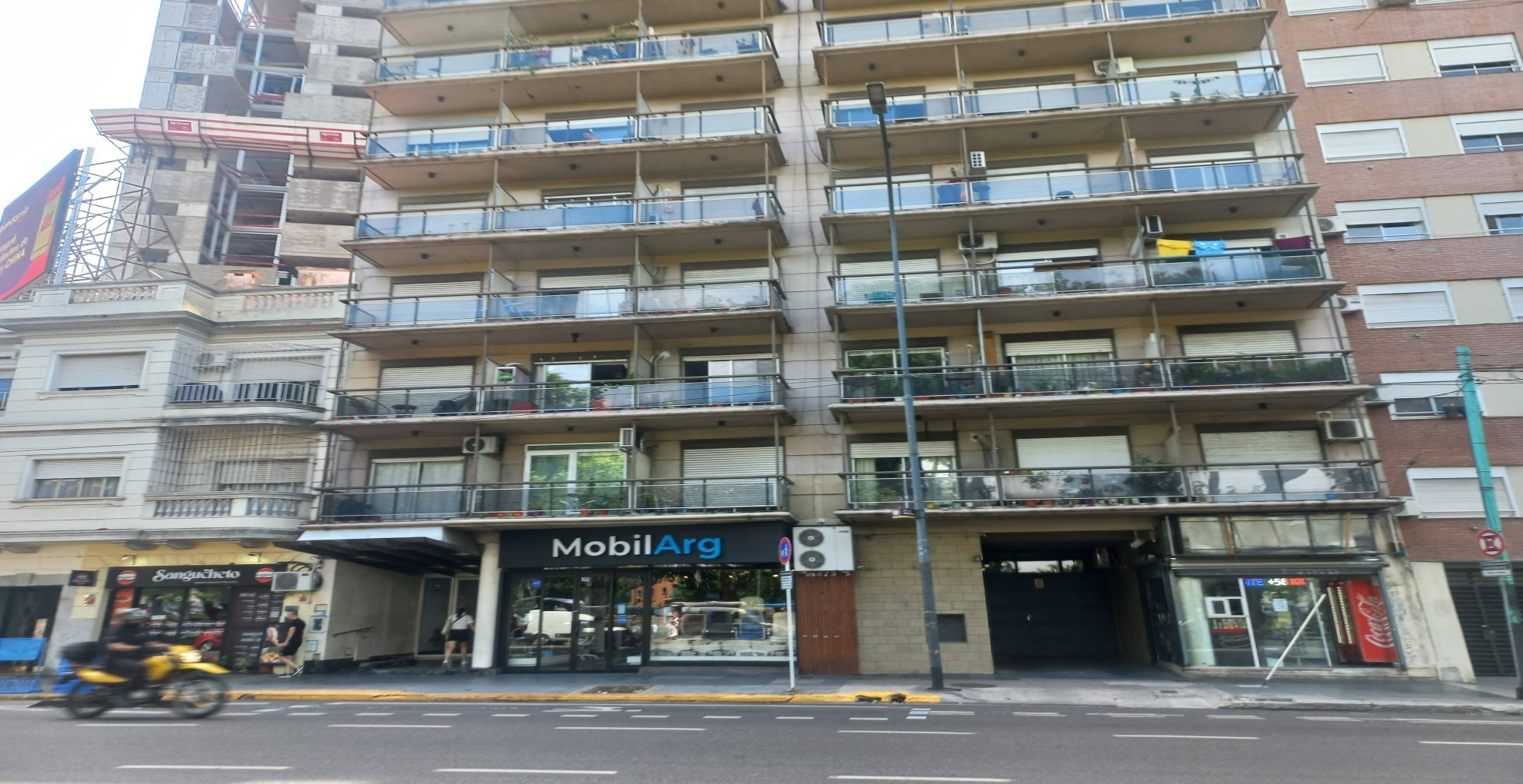 Departamento amoblado de 1 ambiente divisible al frente en Chacarita