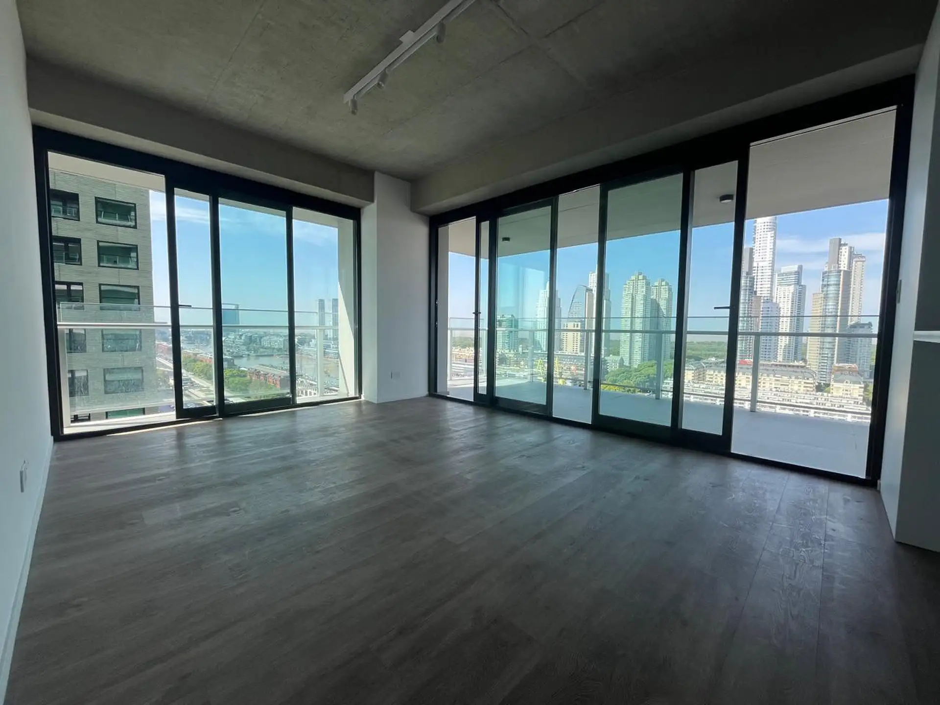 Apartamento de três ambientes com 2 dormitórios (suíte) em Puerto Madero