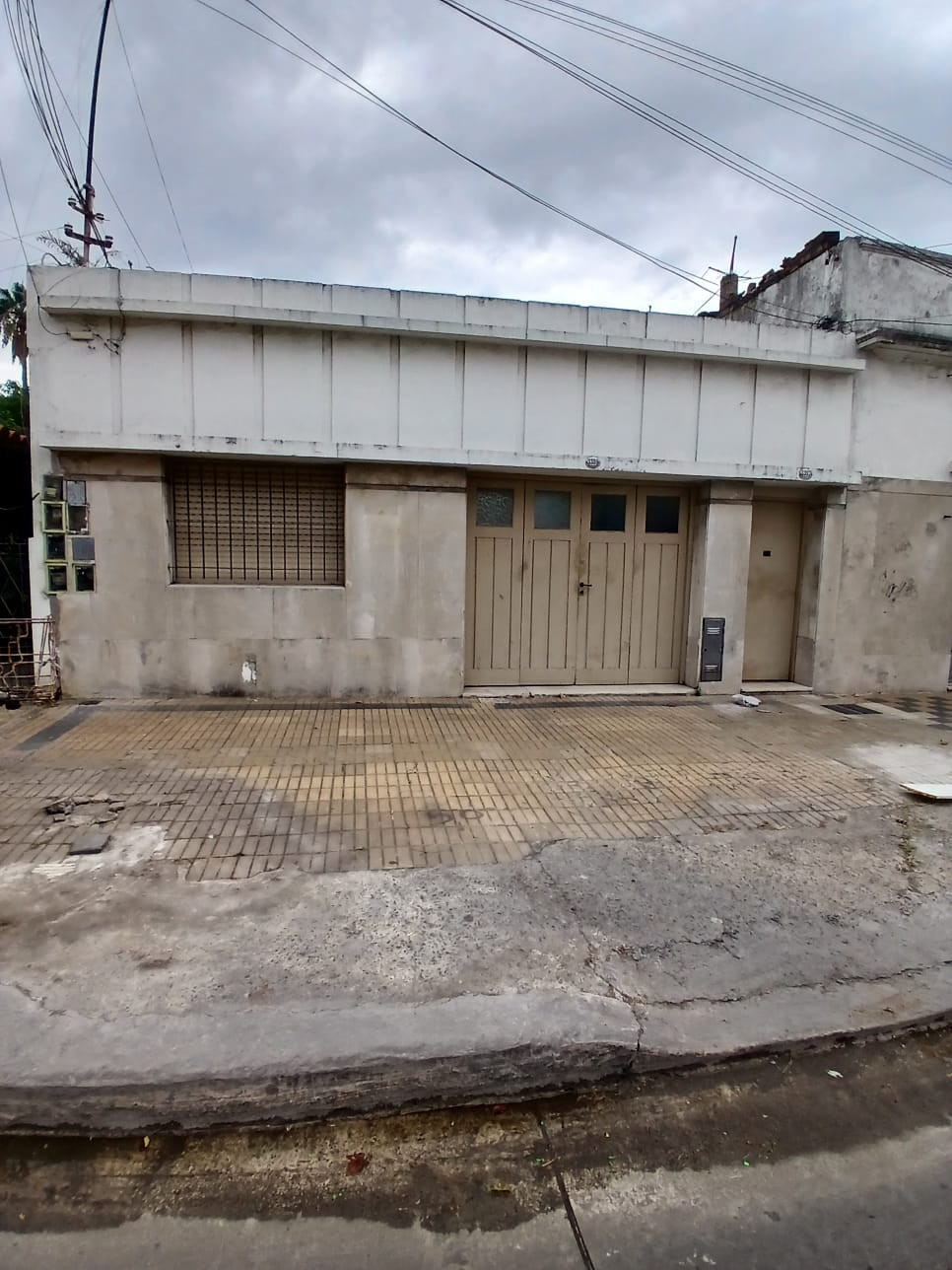 PH com 2 dormitórios de frente em Lanús Este
