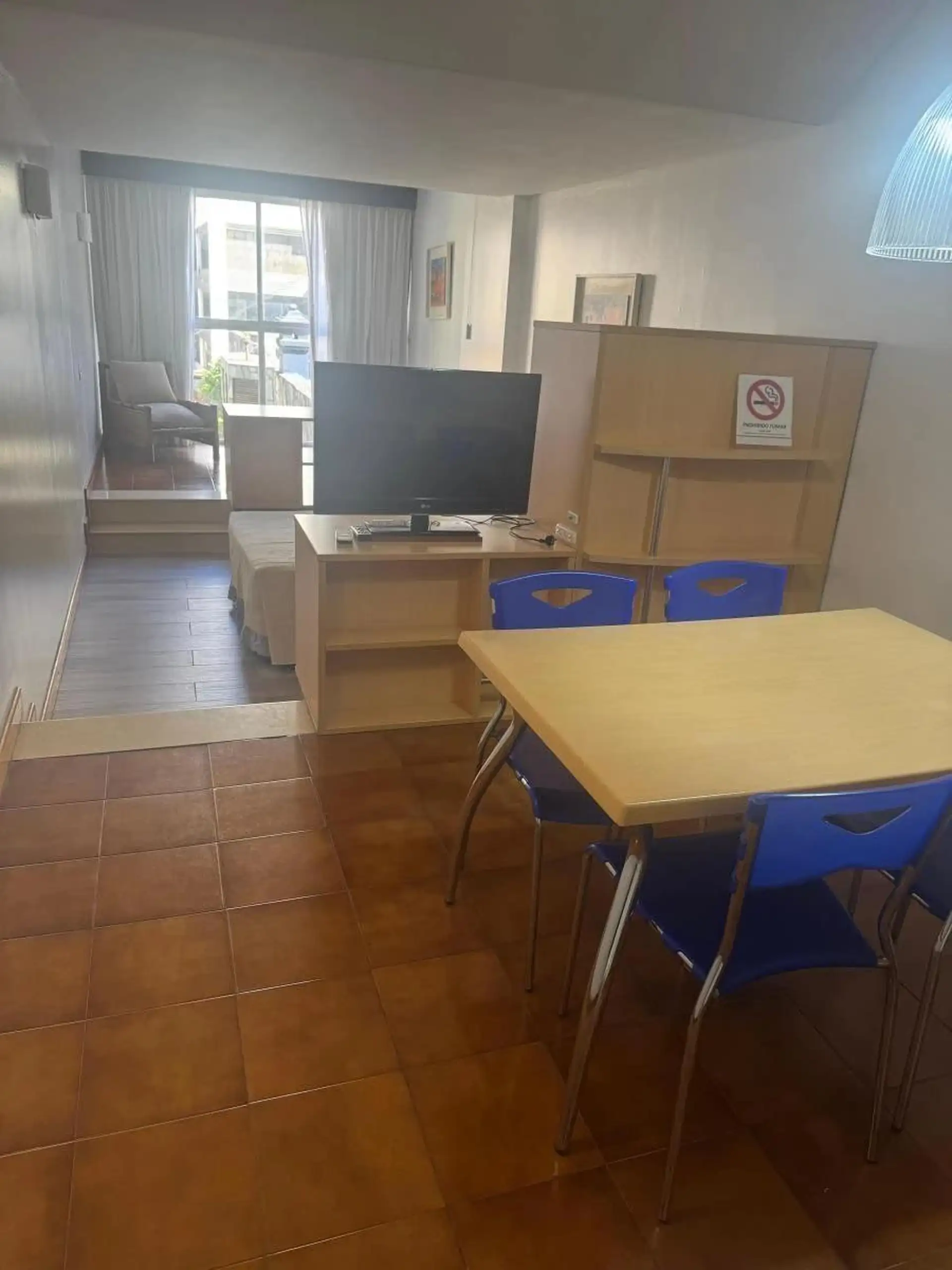 Квартира-студия с окнами на улицу в Balvanera