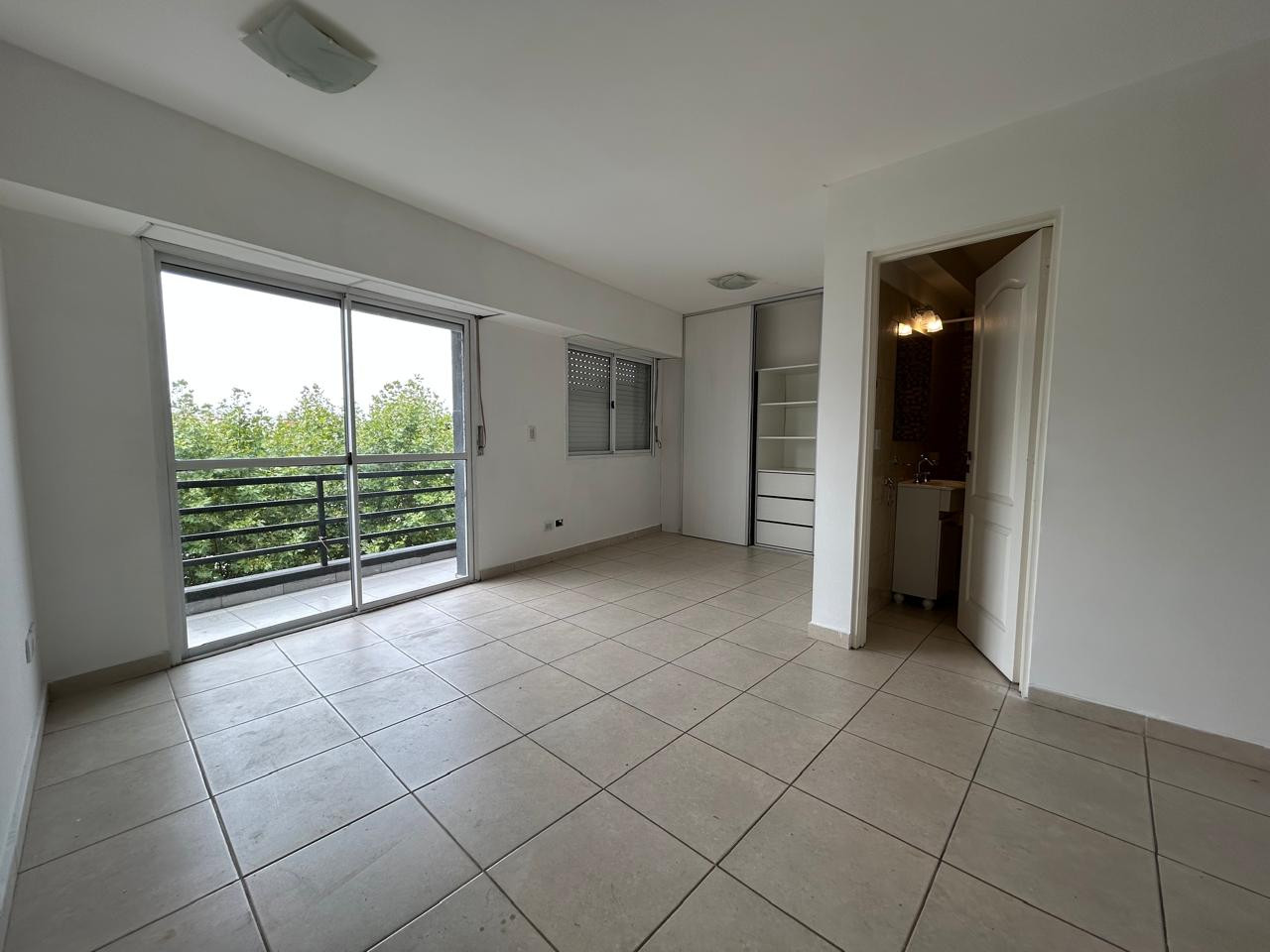 Kitnet com 1 quarto com possibilidade de divisão em Tres de Febrero