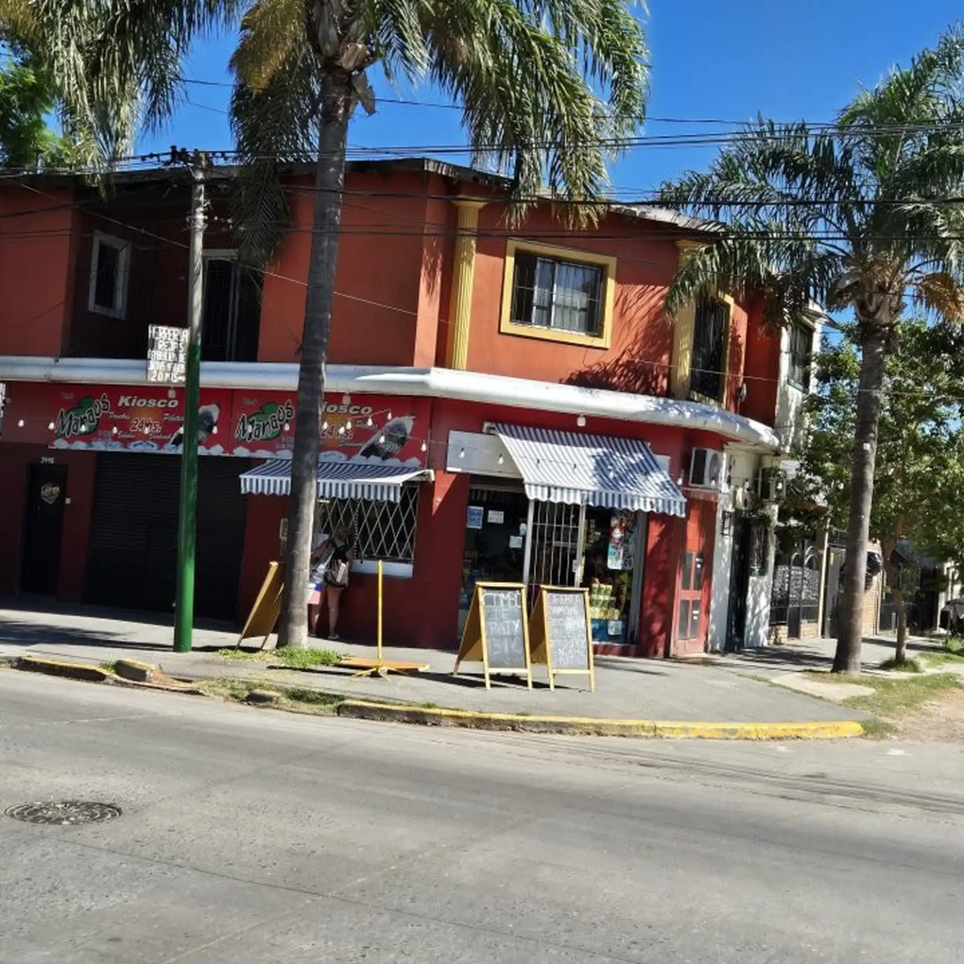 Apartamento de 2 dormitórios em Ituzaingó Norte