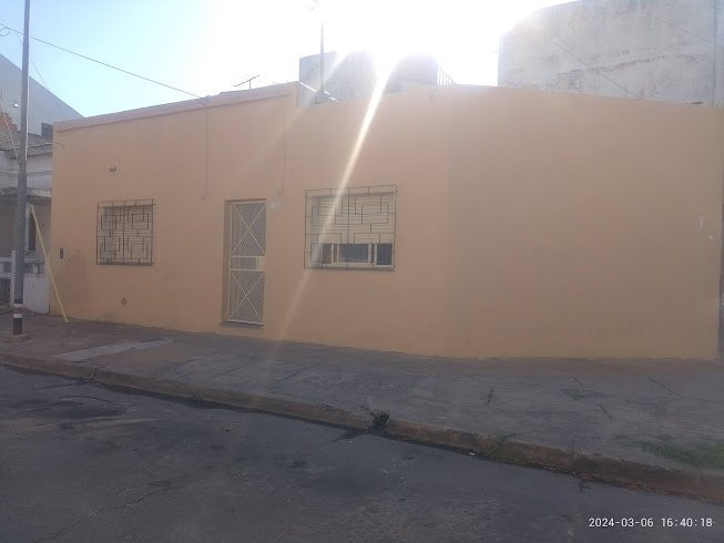 Casa de 2 quartos em esquina em General San Martín