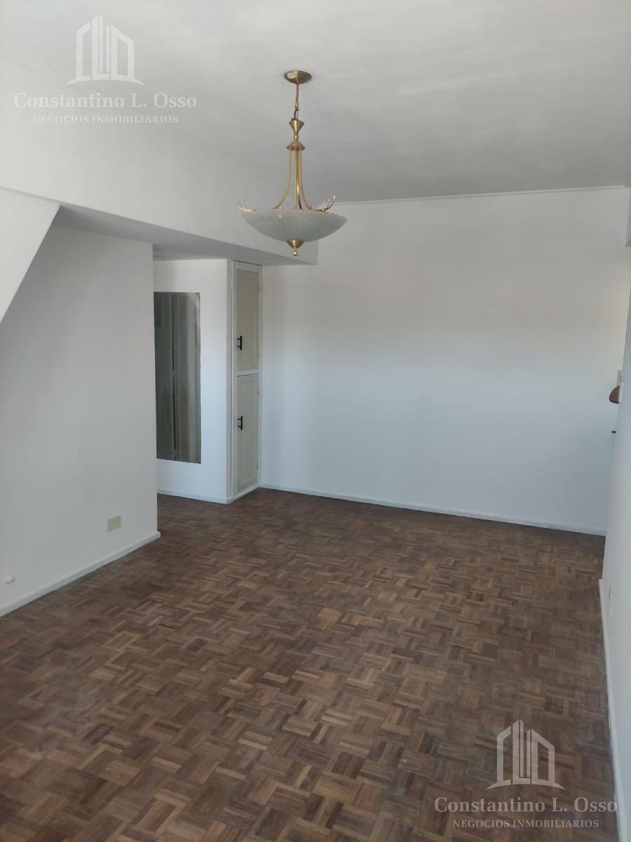 Apartamento de dois ambientes com 1 quarto para alugar em Lanús Oeste