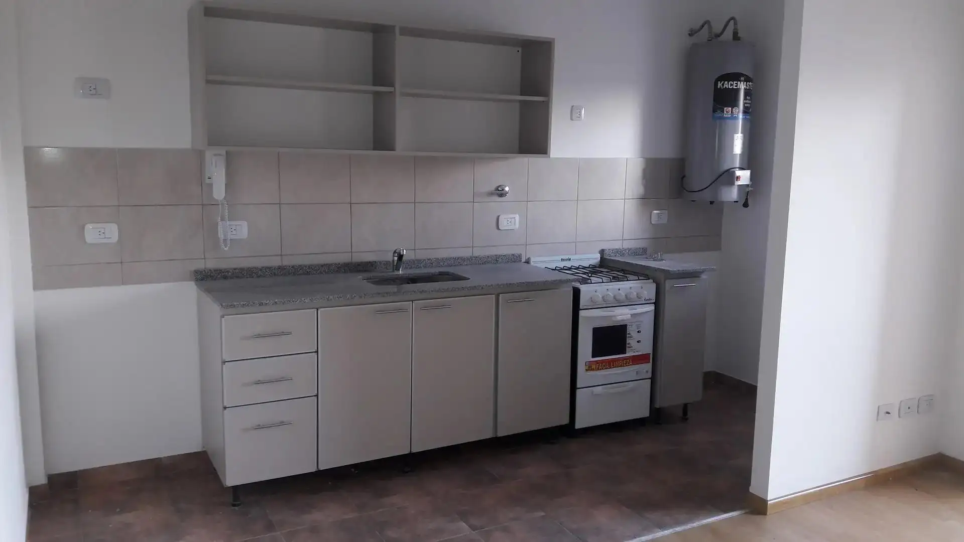 Departamento de 2 ambientes con balcón en Caseros, Tres de Febrero