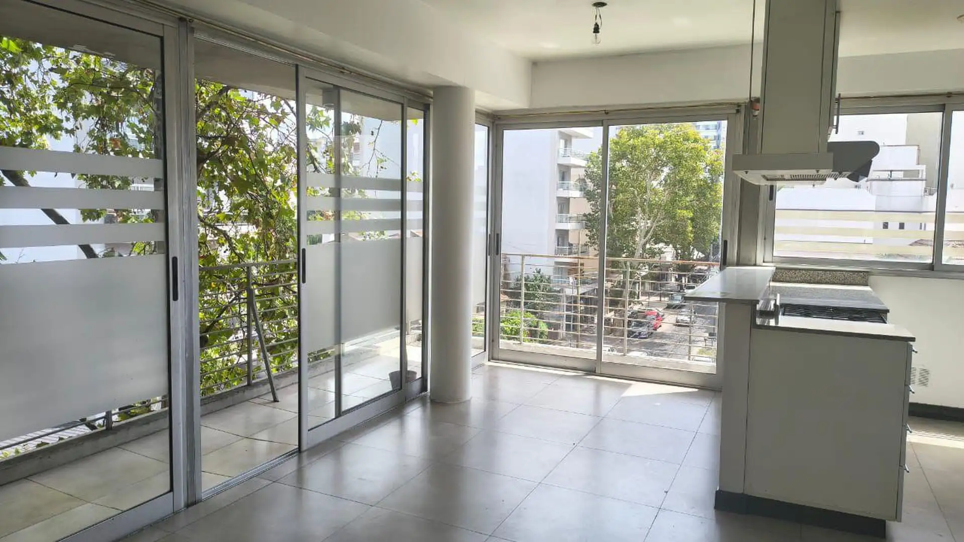 Apartamento de um quarto no front em Villa Ballester