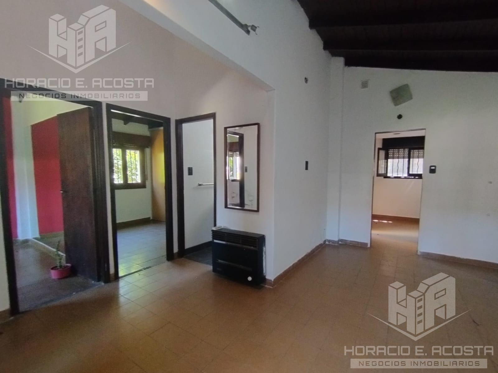 Casa de 3 ambientes com 2 dormitórios em General San Martín