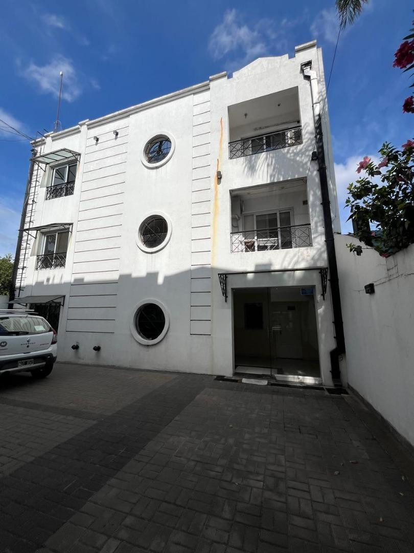 Квартира с 1 спальней в Merlo