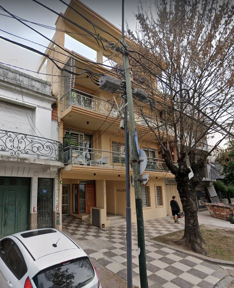 Ground-floor one-bedroom apartment in Lomas de Zamora city centre