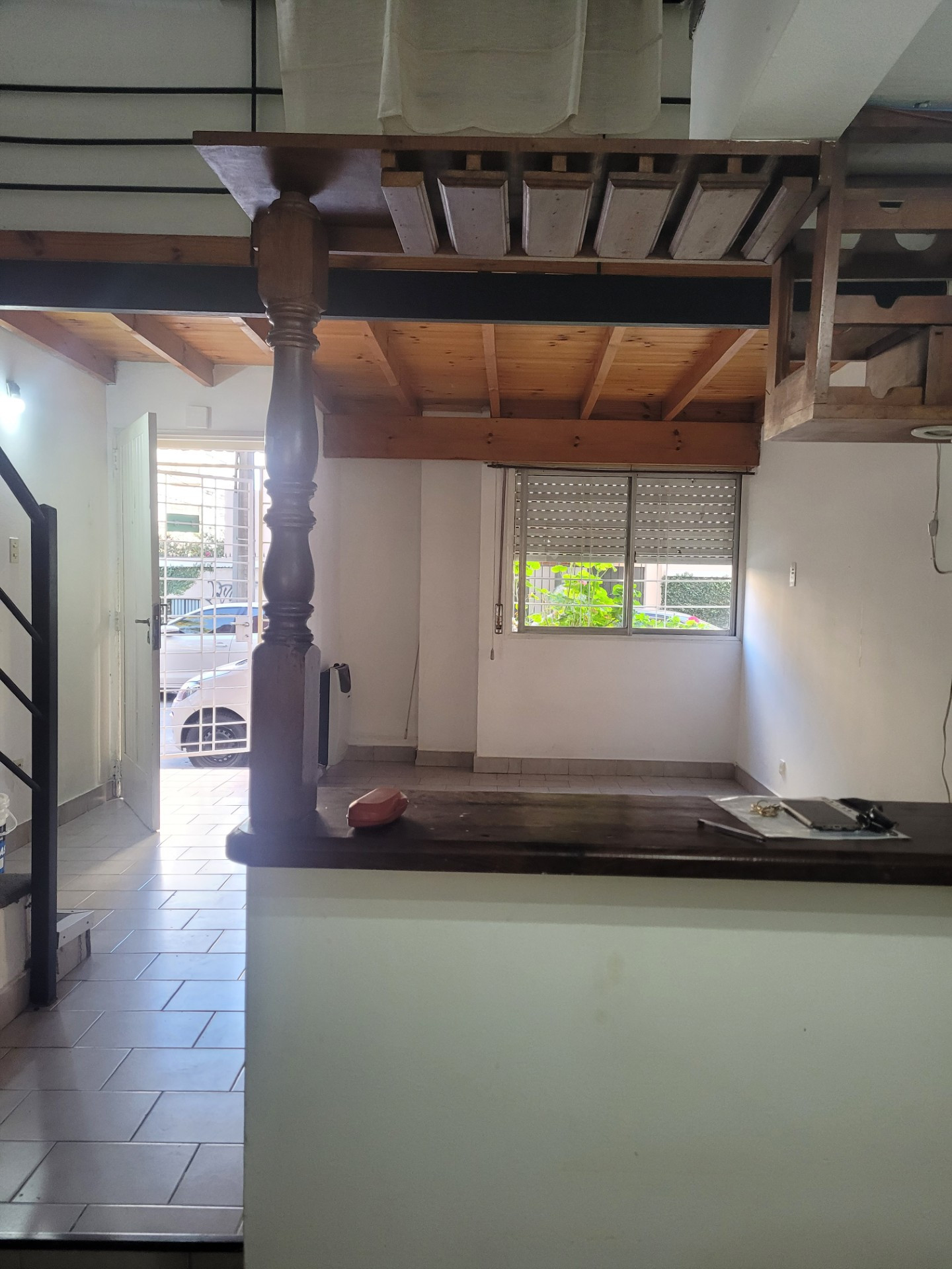 Двухкомнатная двухуровневая квартира в General San Martín