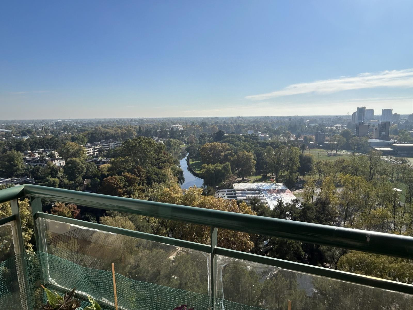 One-bedroom apartment with balcony and river access in Tigre Centro