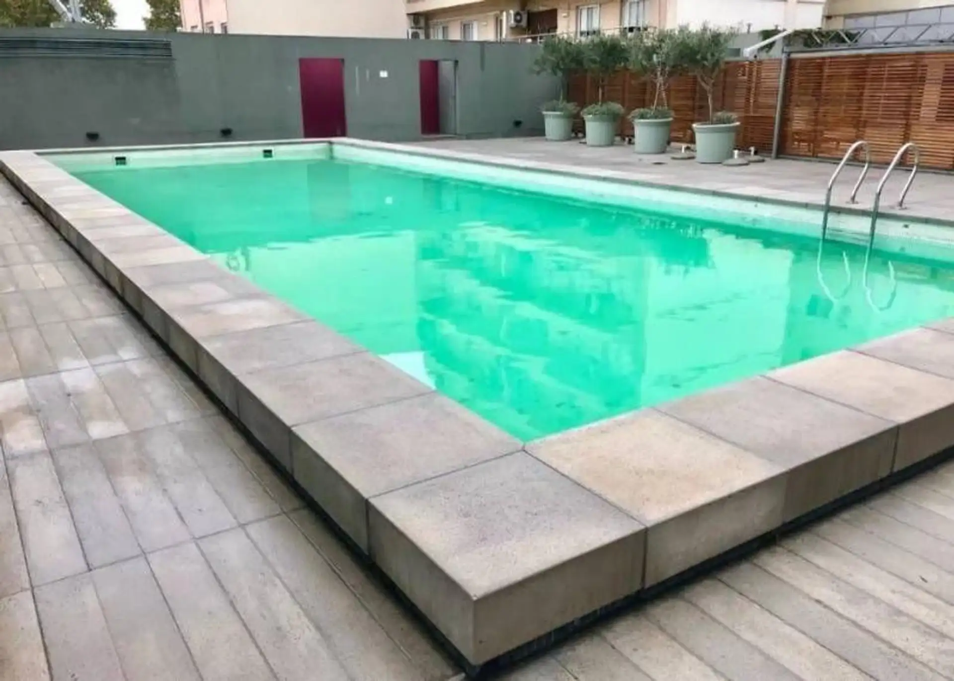 Apartamento mobiliado novo de 1 dormitório em Chacarita