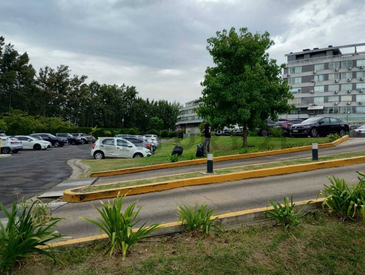 Квартира-студия с разделением спального места в Tigre