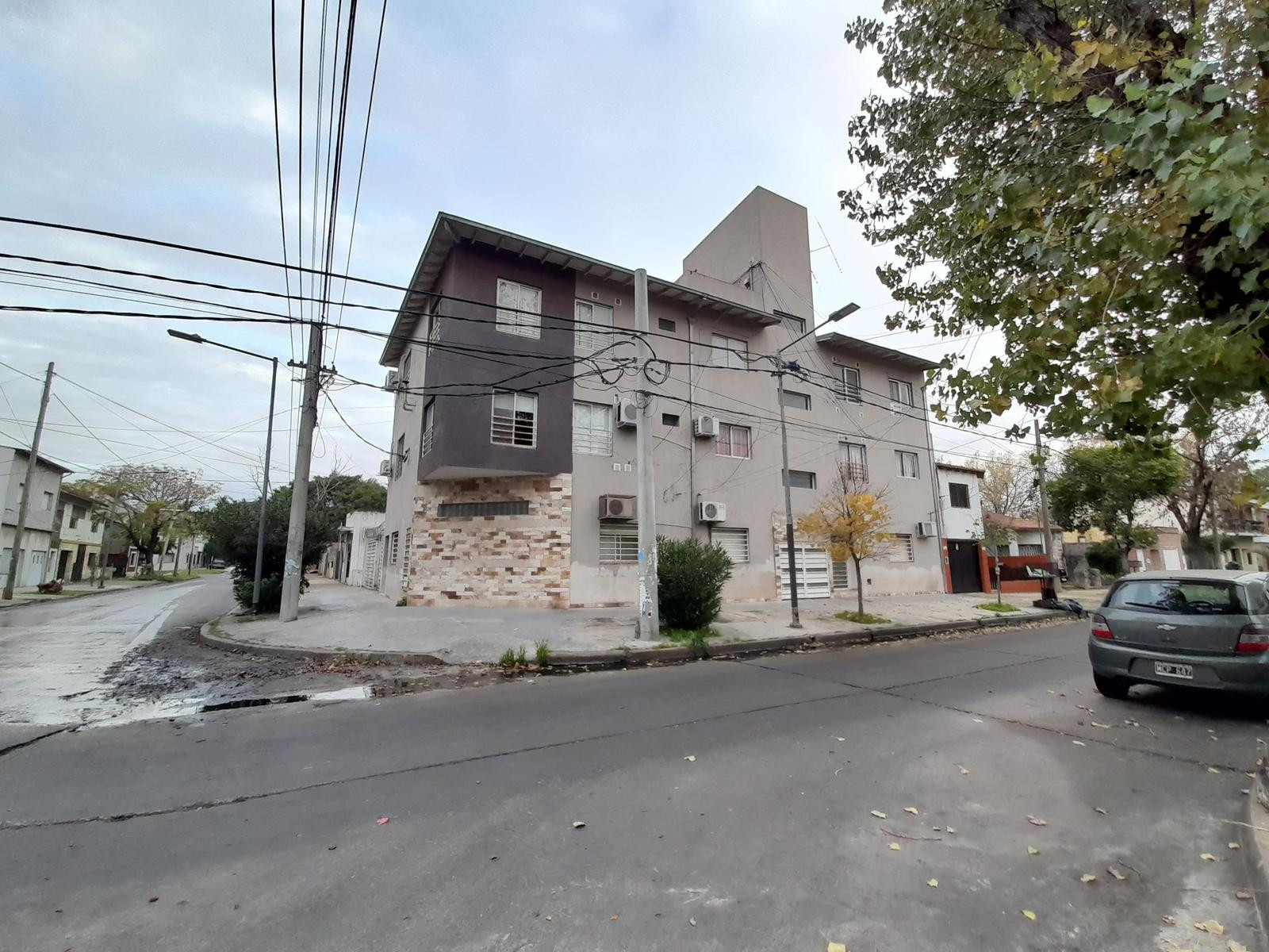 One-bedroom apartment on the ground floor in Jose León Suárez