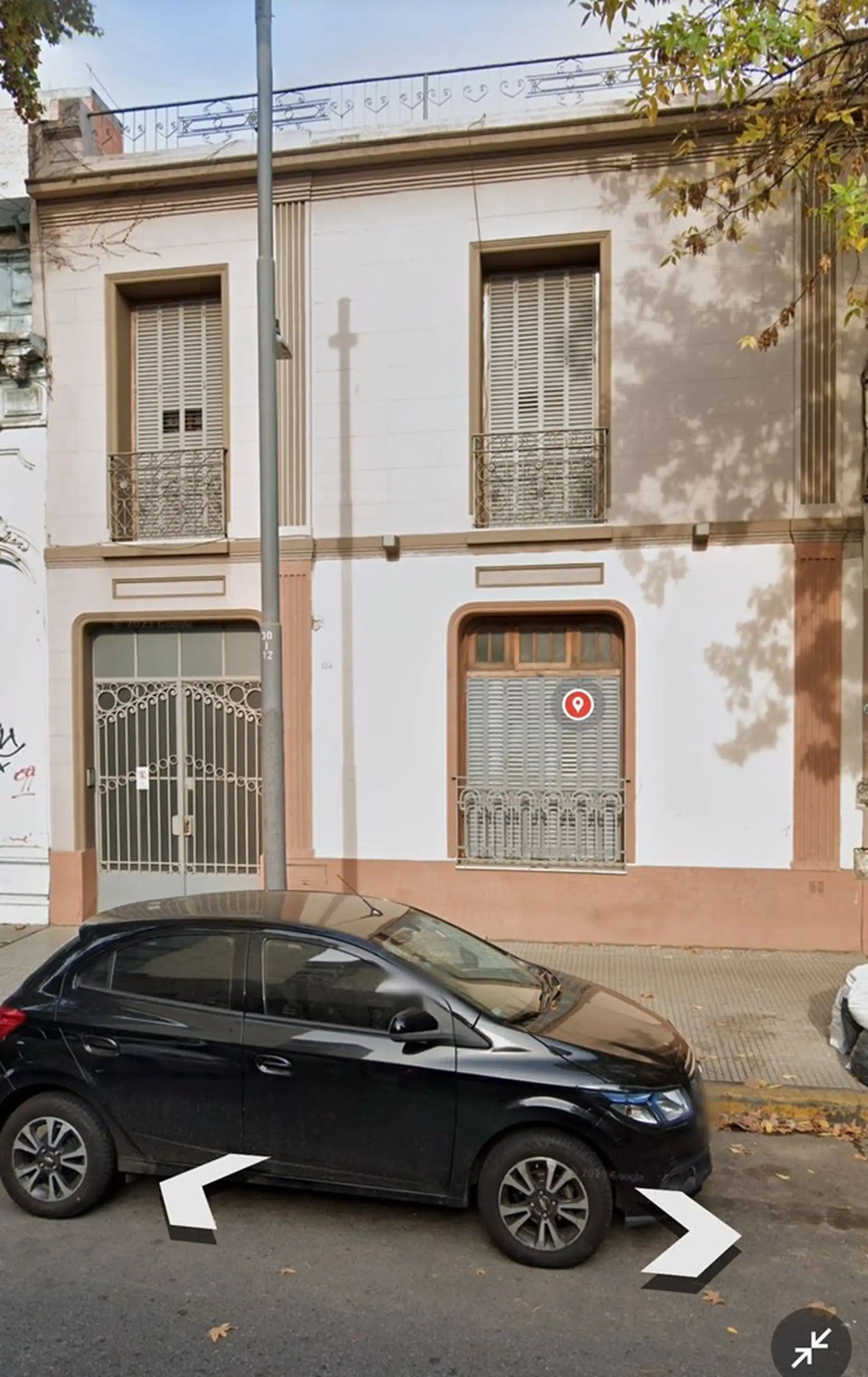 Casa com 4 dormitórios em Villa Crespo