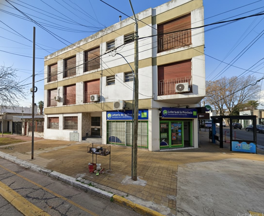 Two-room apartment in Lomas de Zamora city centre