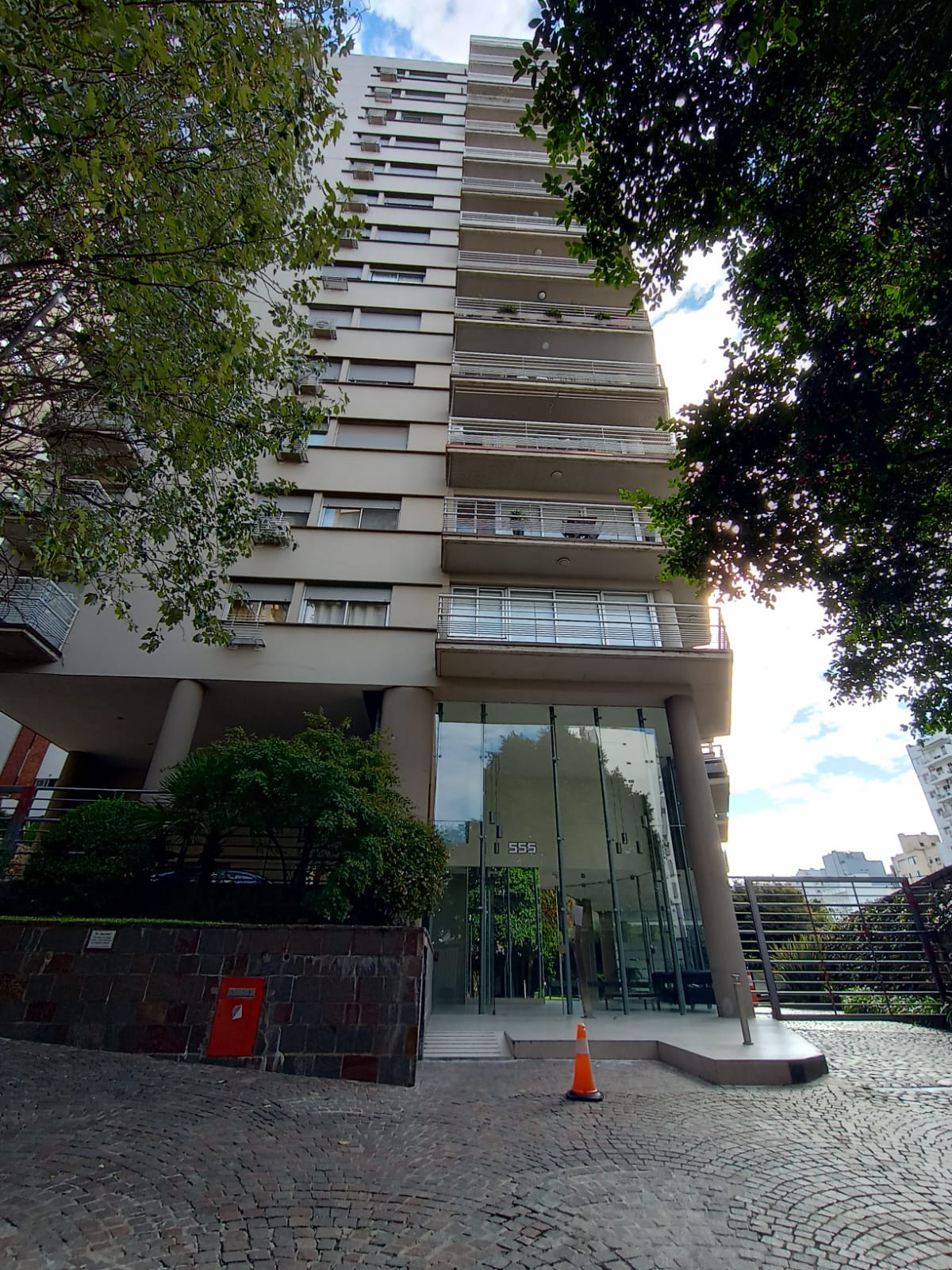 Two-bedroom apartment in Olivos