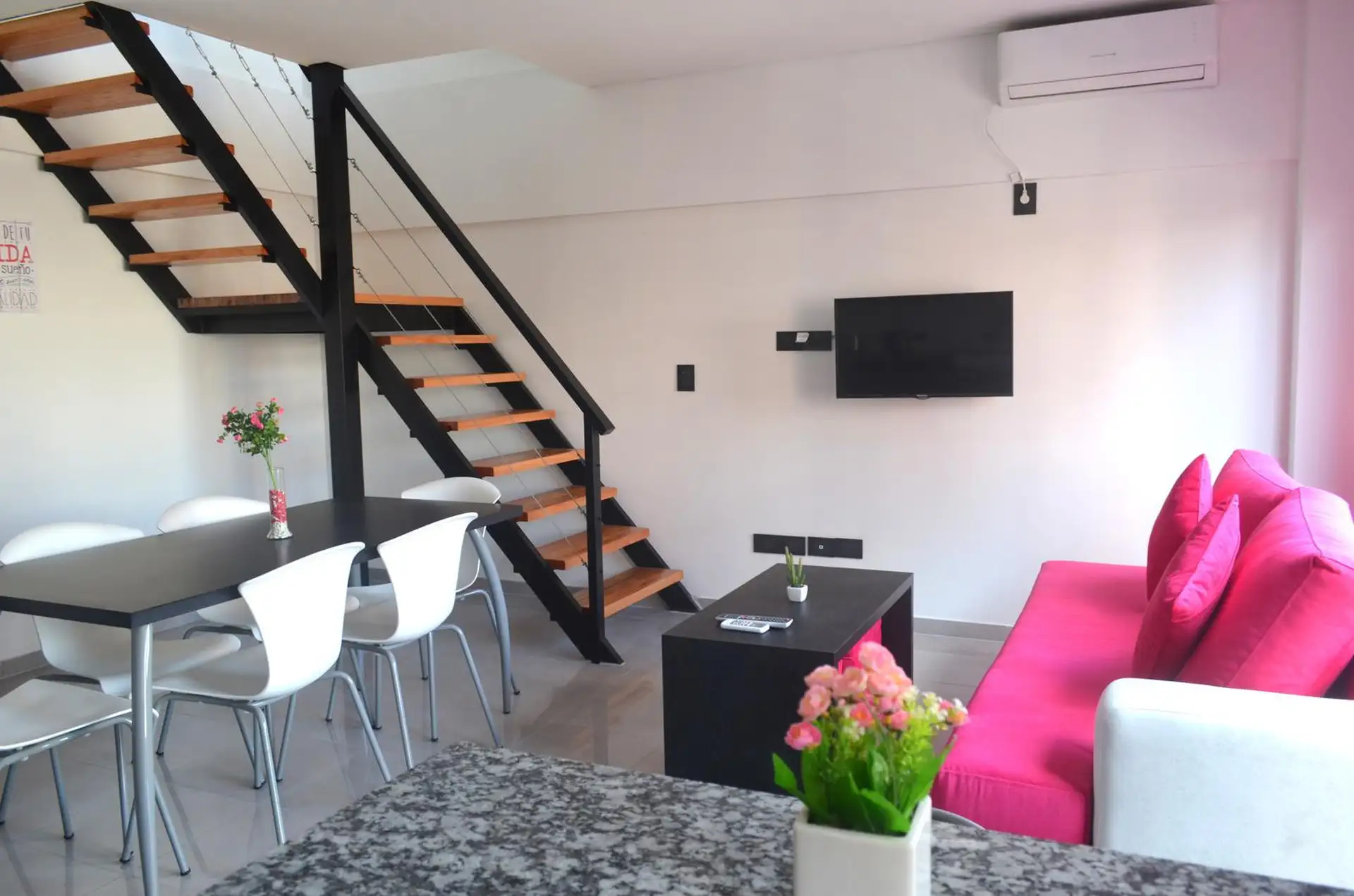 Apartamento duplex mobiliado com 1 quarto em Balvanera
