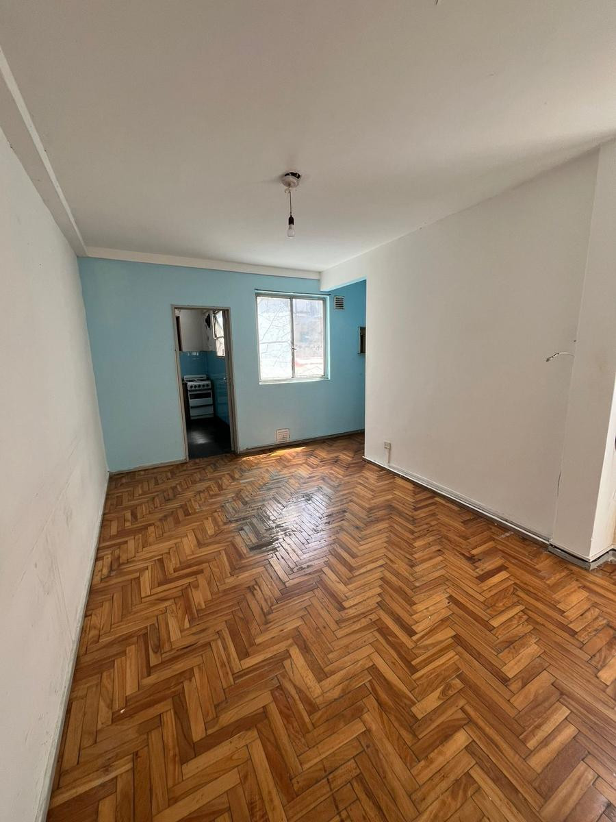 Apartamento de 3 ambientes de fundos em Balvanera