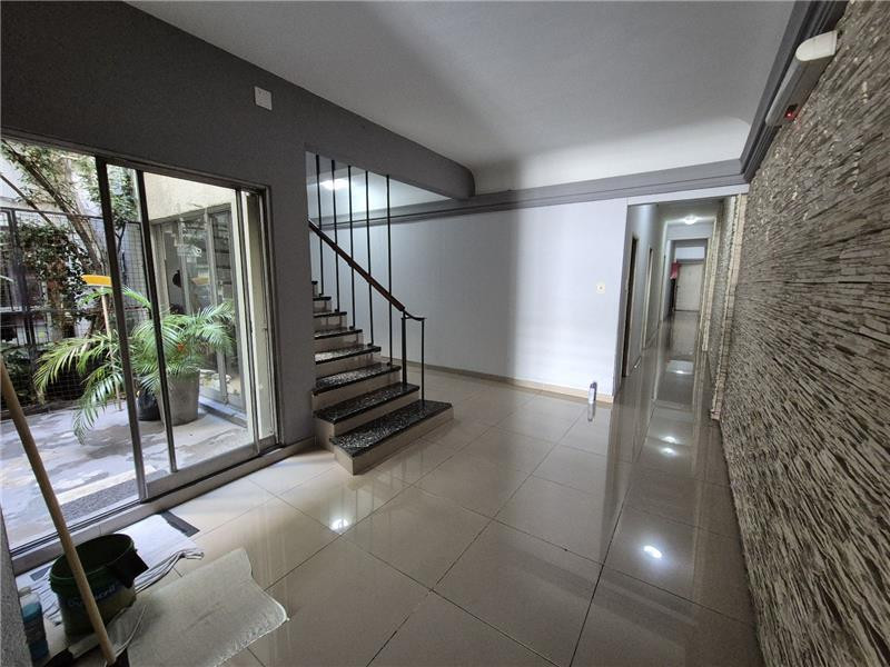 Two-room apartment on third floor in Banfield Este (Lomas de Zamora)