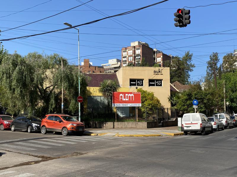 Дом с 5 спальнями в Lomas de Zamora