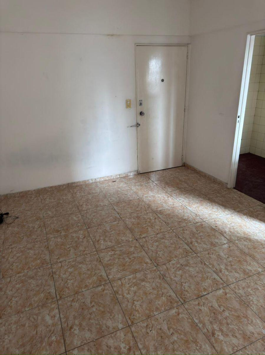 Квартира с двумя комнатами у ж/д станции в General San Martín