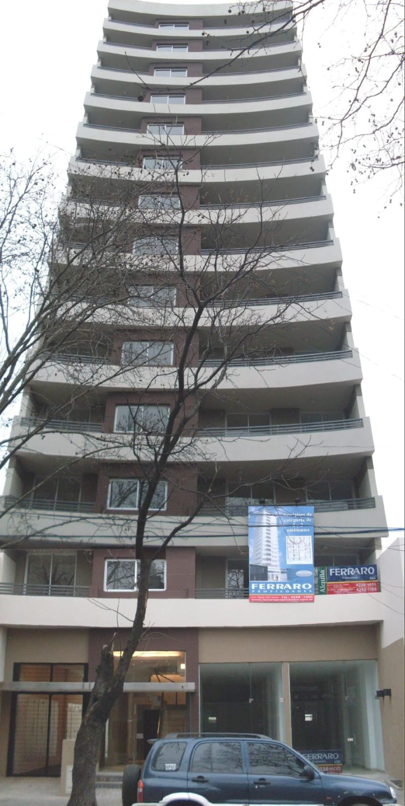 Apartamento com 2 dormitórios no 9º andar em Lomas de Zamora