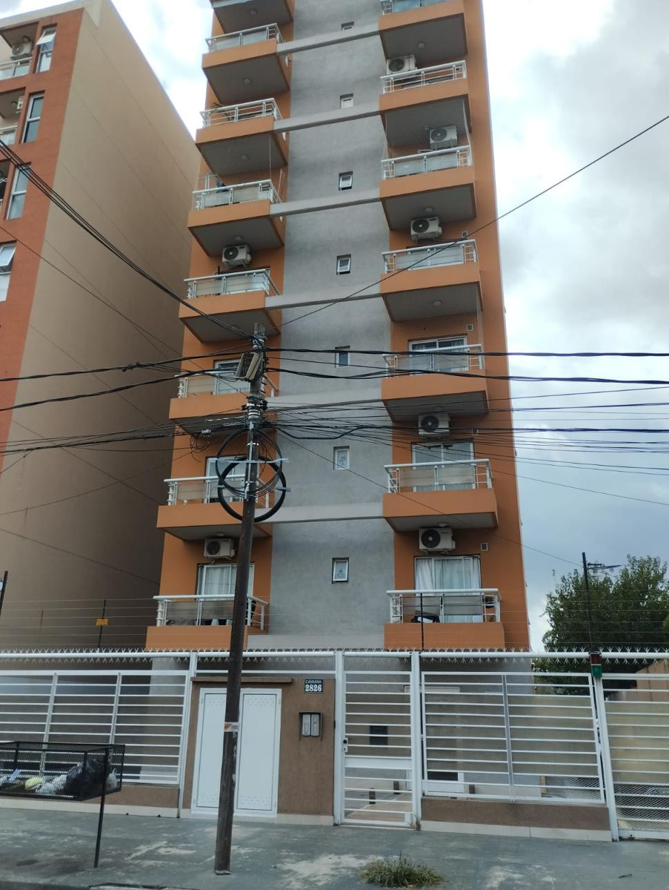 Departamento de 2 ambientes al contrafrente en Caseros