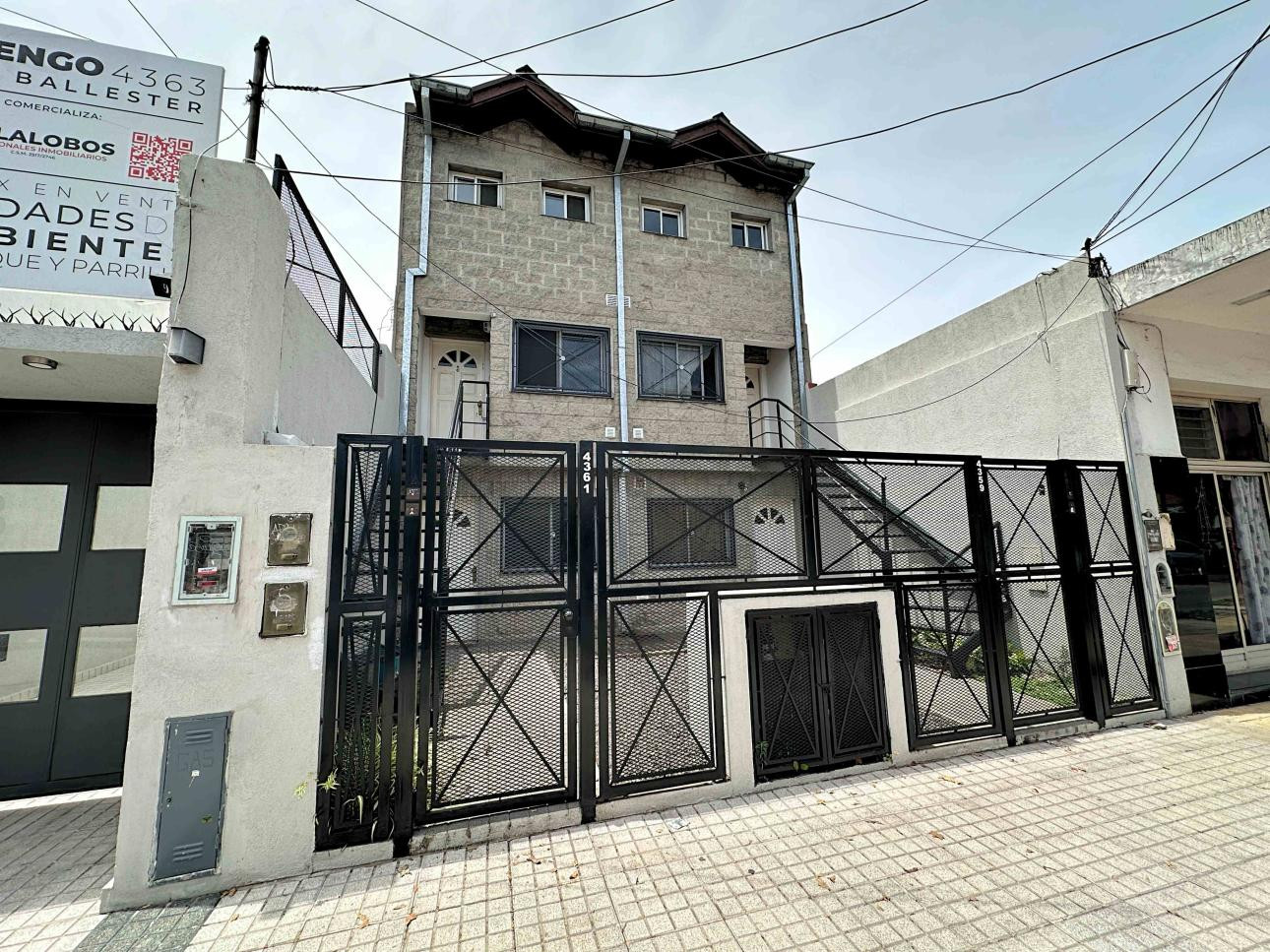 Apartamento de 2 ambientes com pátio em General San Martín