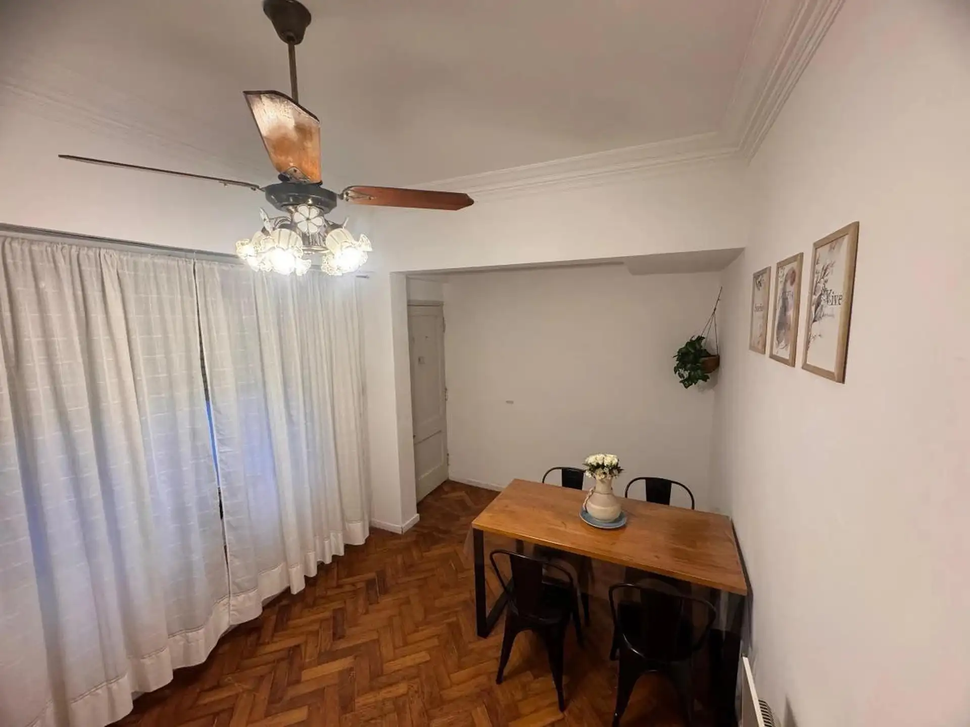 Departamento de 3 ambientes con 2 dormitorios en Flores