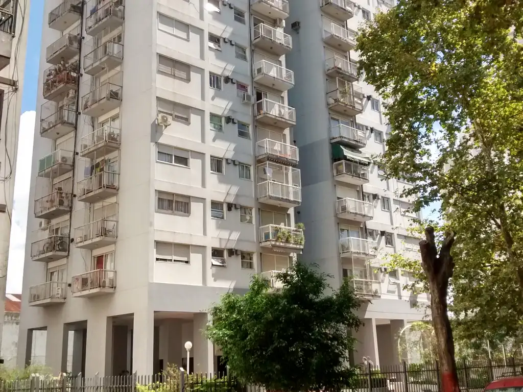 Monoambiente en Villa Crespo con balcón