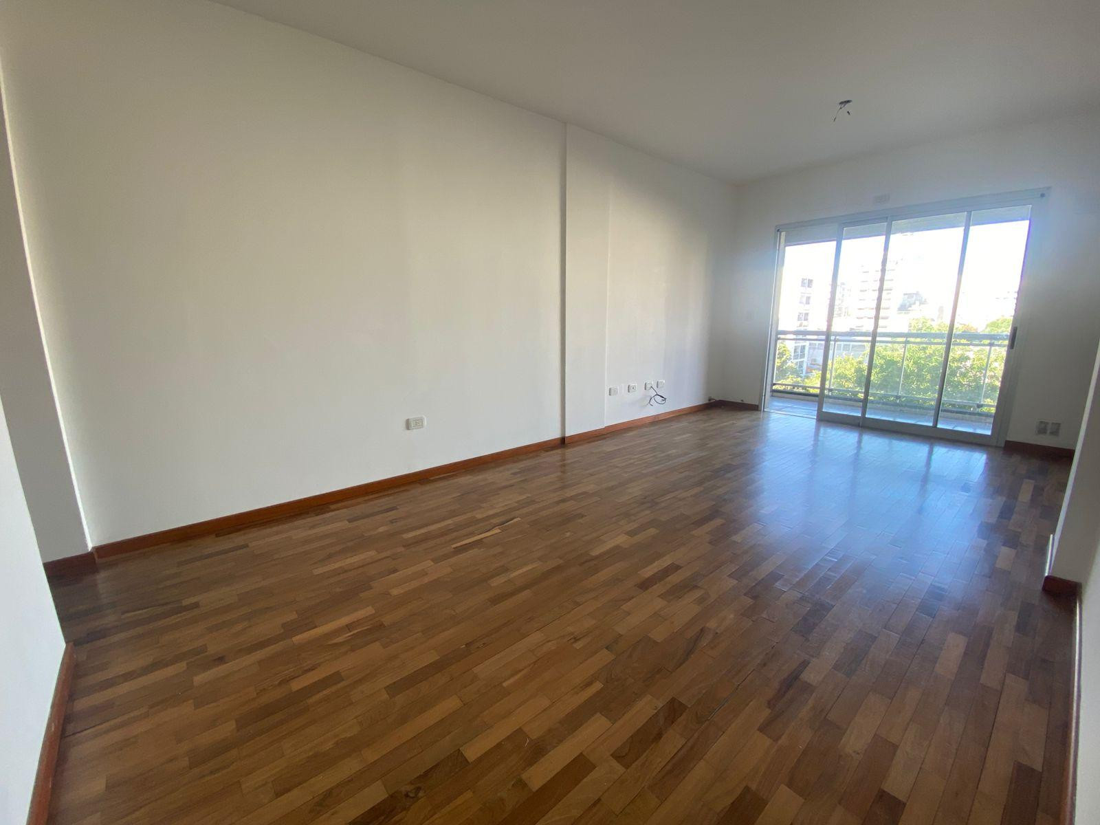 Квартира с 2 спальнями и балконом в Buenos Aires